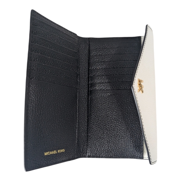 Michael Kors Trifold Blockcolor Envelope Wallet - Picture 4 of 6